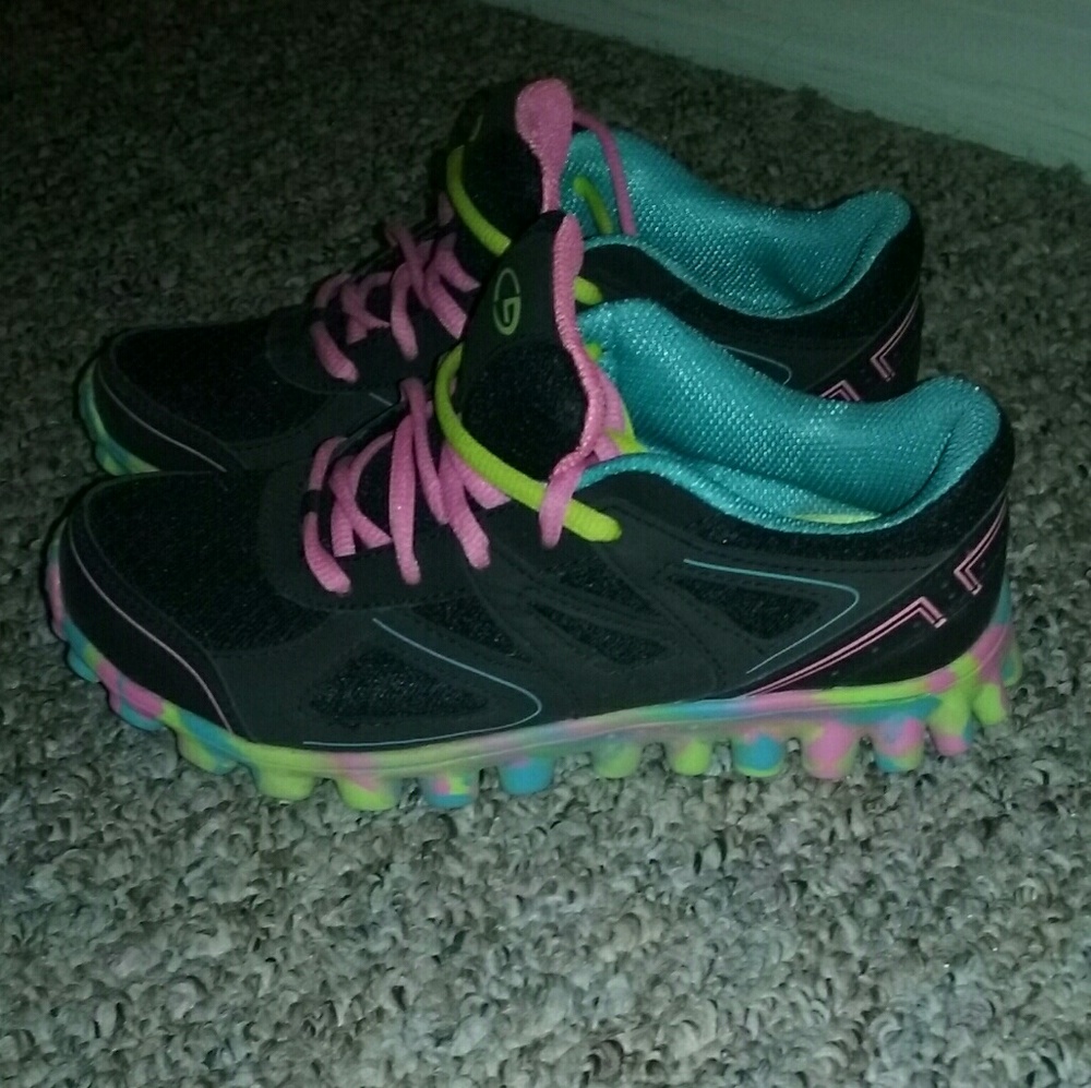 Perform fit advanced shoes